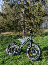 Charger l&#39;image dans la galerie, Youth PREDATOR - Fat Bike Électrique 500W Pour Adolescent +14 ans à 1.990€ TTC - STALKER MAD BIKE
